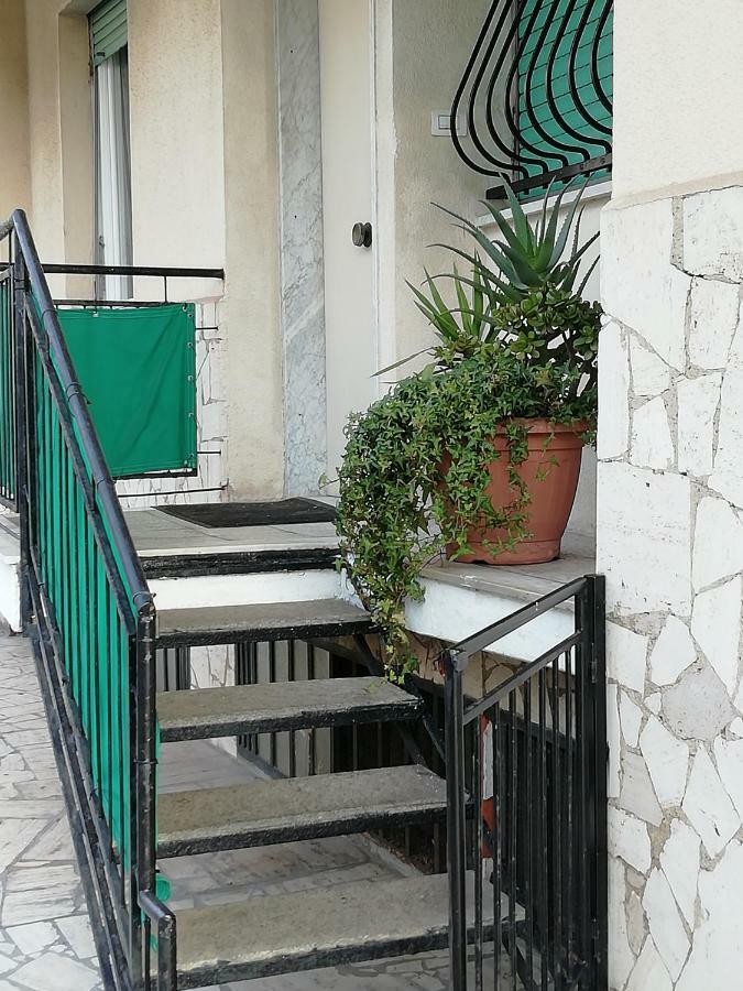A Due Passi Dal Mare Apartment Sestri Levante Luaran gambar